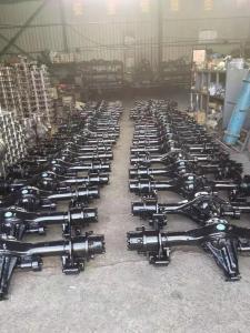 帶差速鎖的前后橋，鉗式剎車(chē)